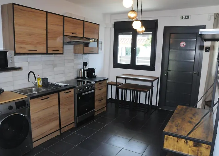 Bellelen - Kumquat Apartman Corinth